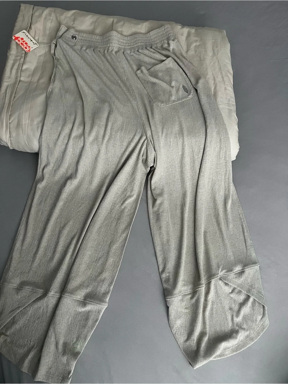 NWT FREE PEOPLE Light Gray Wide-Leg Lounge Pants - Picture 5 of 6